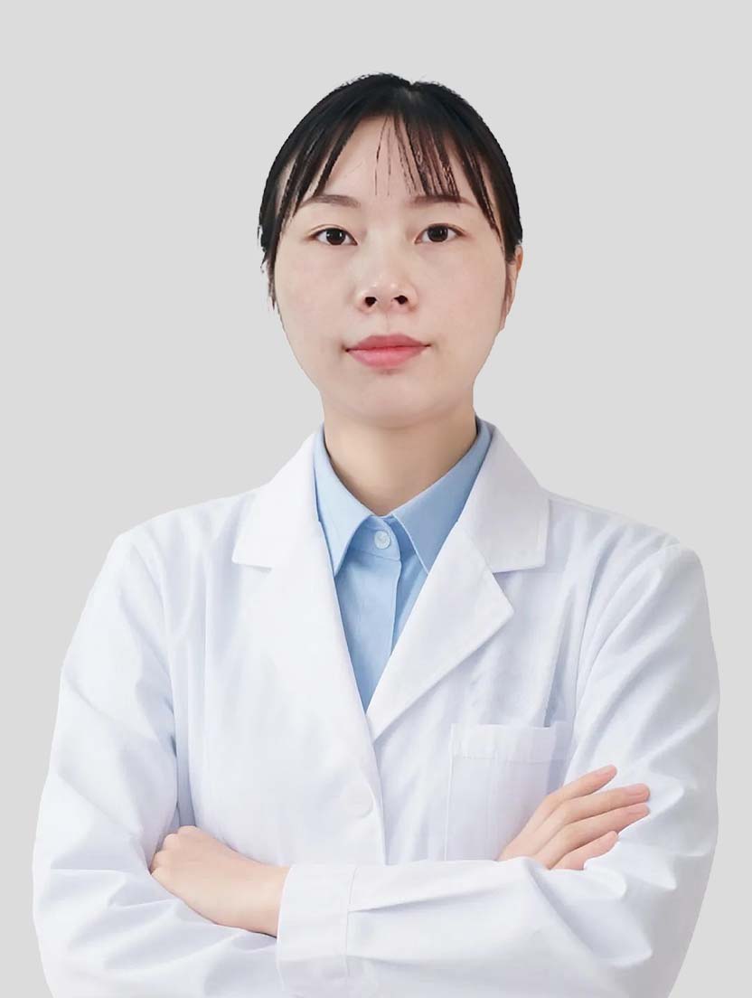 曾玲 